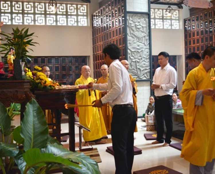 Cúng 49 ngày tính từ ngày nào?