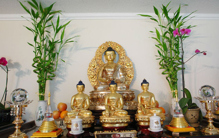 tượng Tam Thế Phật
